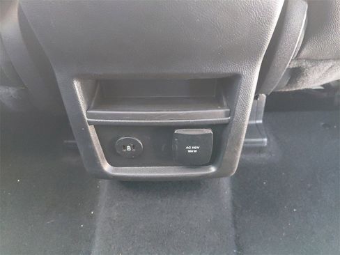 Used 2024 Ford Edge Titanium image 26