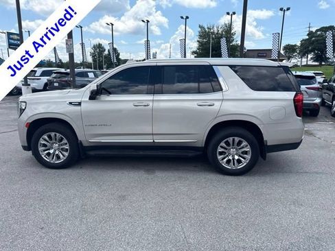 Used 2022 GMC Yukon Denali AWD/4WD image 4