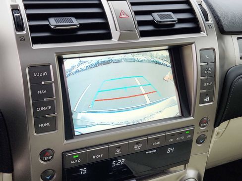 Used 2020 Lexus GX 460 Premium image 17