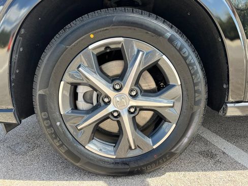 Certified 2025 Honda HR-V EX-L image 12