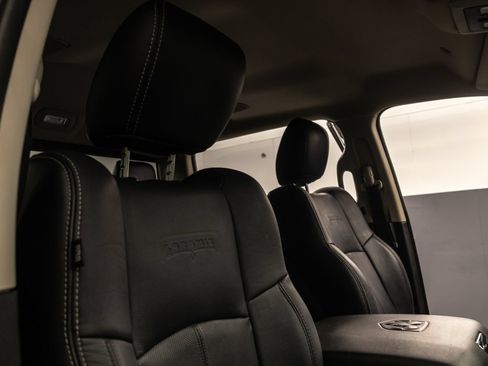 Used 2018 RAM 3500 Laramie w/ Convenience Group AWD/4WD image 39