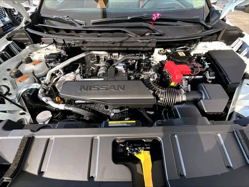 New 2026 Nissan Rogue Platinum image 16