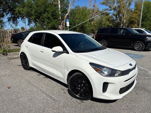 Used 2020 Kia Rio S image 5