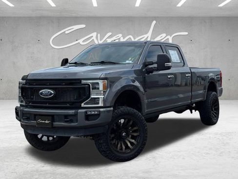 Used 2022 Ford F350 Platinum w/ FX4 Off-Road Package AWD/4WD image 1