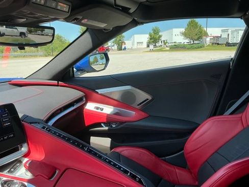 Used 2022 Chevrolet Corvette Stingray Preferred Cpe w/ Z51 Performance Package RWD image 30