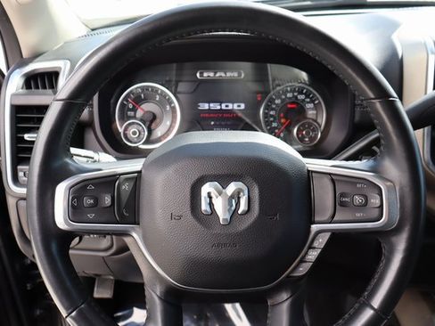 Used 2024 RAM 3500 Laramie image 32