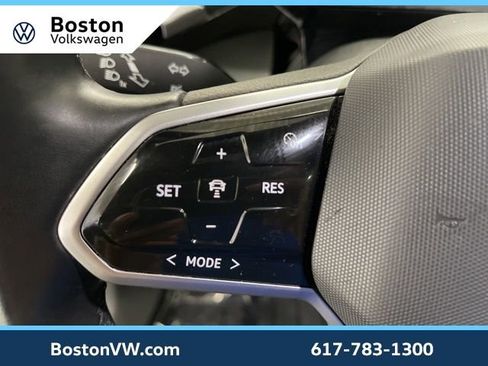Certified 2022 Volkswagen ID.4 Pro image 19