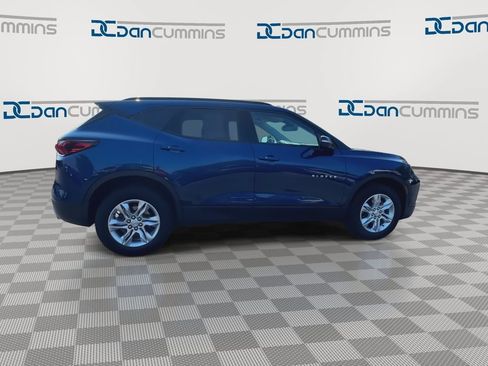 Used 2022 Chevrolet Blazer LT w/ Sound & Technology Package AWD/4WD image 9