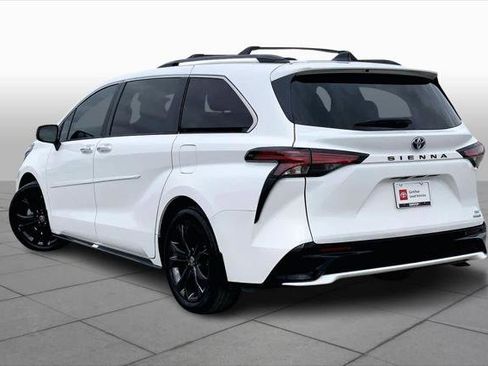 Certified 2024 Toyota Sienna XSE image 12