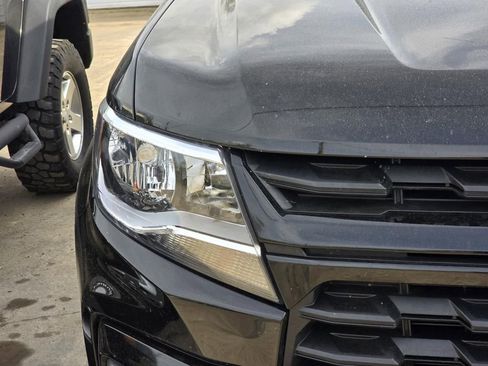 Used 2022 Chevrolet Colorado LT w/ LT Convenience Package image 2