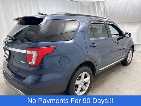 Used 2016 Ford Explorer XLT w/ Equipment Group 202A AWD/4WD image 3
