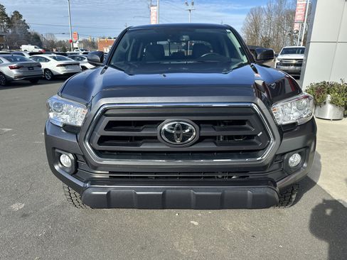 Used 2023 Toyota Tacoma SR5 image 3