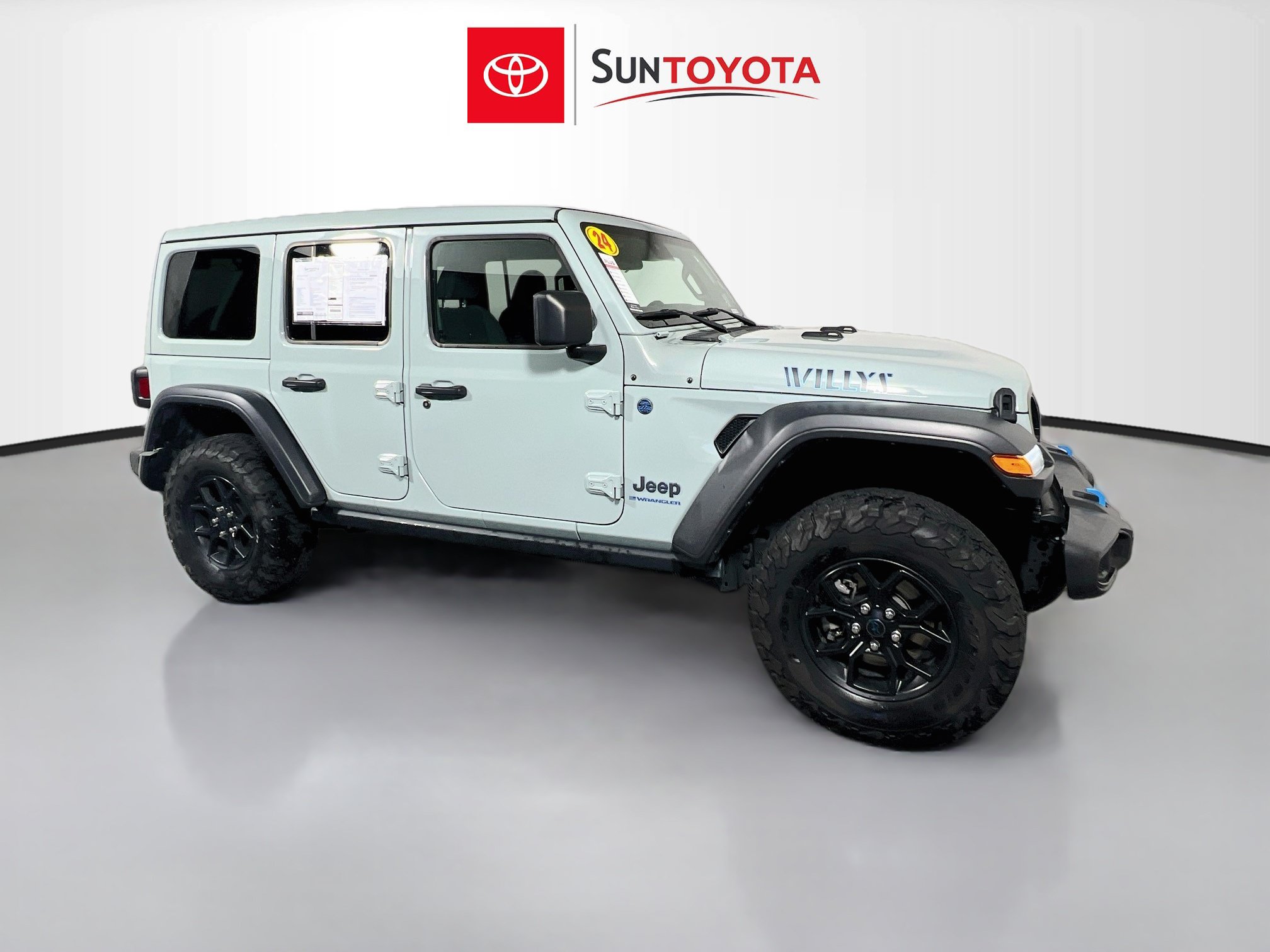 Used 2024 Jeep Wrangler Unlimited AWD/4WD image 1