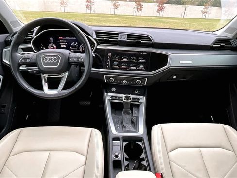 Used 2020 Audi Q3 2.0T Premium Plus w/ Premium Plus Package image 13