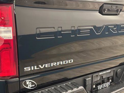 Used 2021 Chevrolet Silverado 2500 LTZ w/ Z71 Chrome Sport Edition AWD/4WD image 41