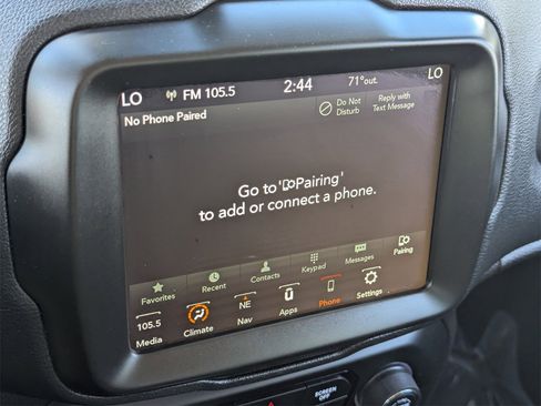 Used 2023 Jeep Renegade Latitude image 24