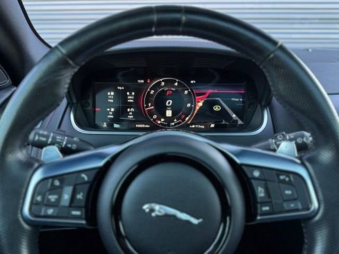 Used 2021 Jaguar F-TYPE R image 17