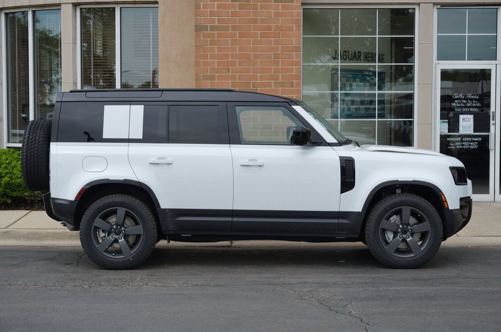 Used 2026 Land Rover Defender 110 S AWD/4WD image 7