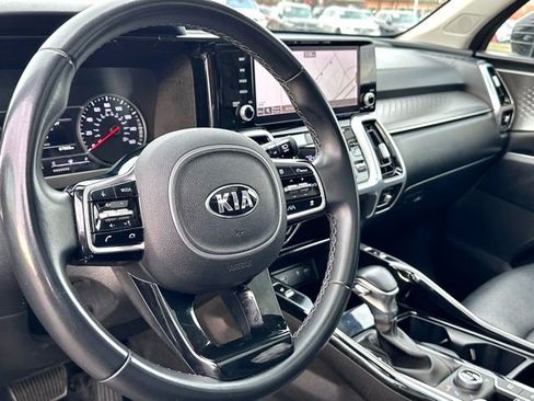 Used 2021 Kia Sorento SX image 12