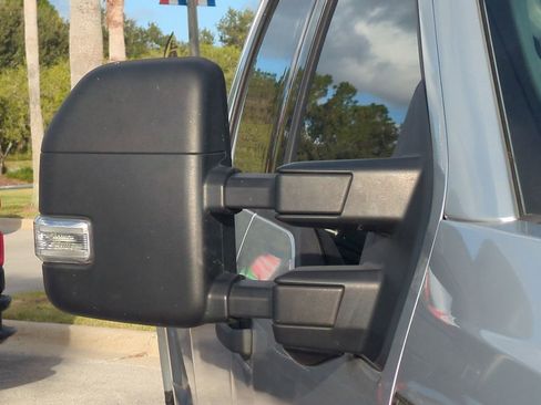 Used 2019 Ford F250 XLT w/ FX4 Off-Road Package image 11