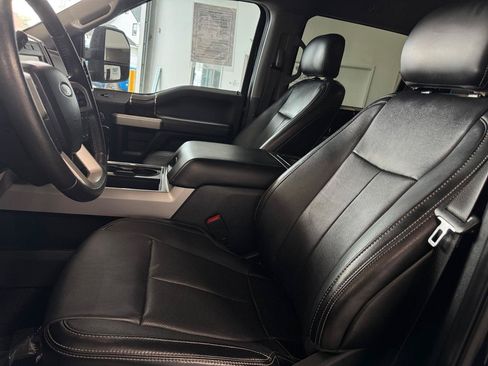 Used 2020 Ford F250 Lariat w/ Lariat Ultimate Package AWD/4WD image 8