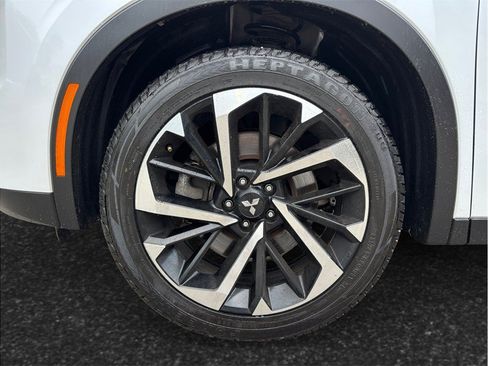 Used 2022 Mitsubishi Outlander ES AWD/4WD image 12
