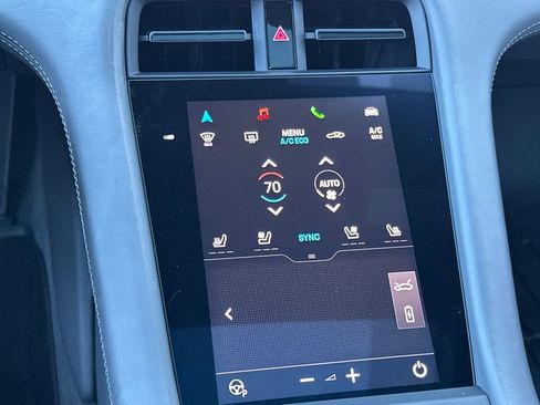 Used 2022 Porsche Taycan Turbo S image 24