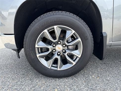 New 2026 Chevrolet Silverado 1500 LT image 32