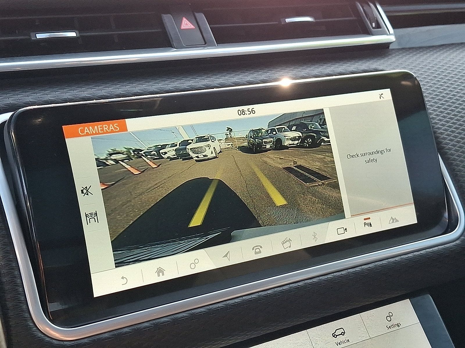 Used 2020 Land Rover Range Rover Velar S AWD/4WD image 20