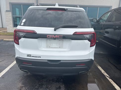 Used 2023 GMC Acadia SLE w/ Driver Convenience Package FWD image 5