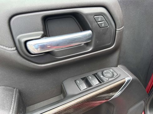 Used 2021 Chevrolet Silverado 1500 LT AWD/4WD image 18