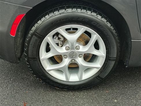 Used 2020 Chrysler Pacifica Touring-L Plus w/ Tire & Wheel Group image 34