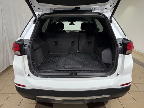 Used 2022 Chevrolet Equinox LT image 11