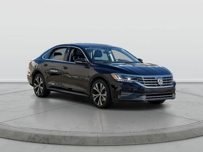 Used 2022 Volkswagen Passat 2.0T SE