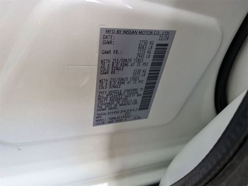 Certified 2025 INFINITI QX60 Luxe image 33