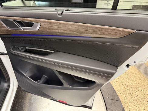 Used 2024 Volkswagen Atlas SEL image 28