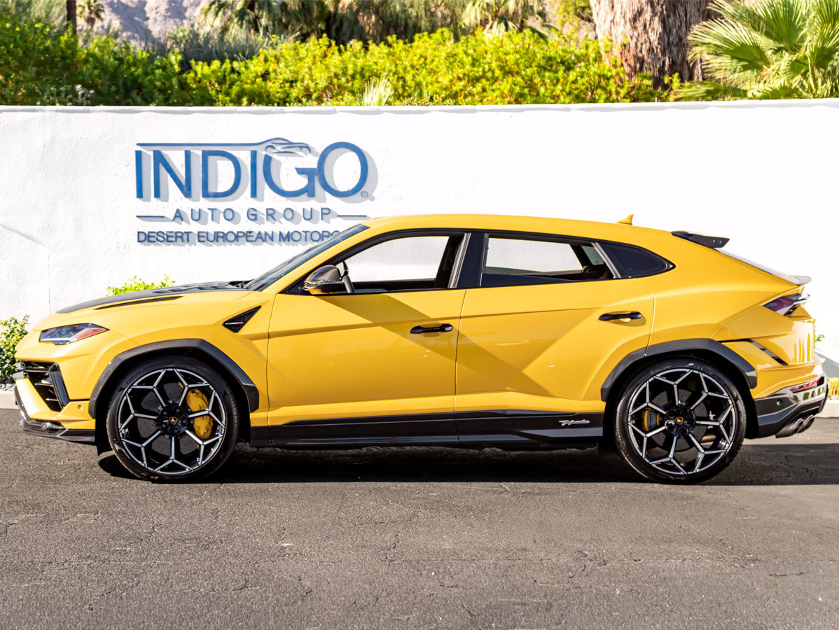 Used 2024 Lamborghini Urus Performante AWD/4WD image 11
