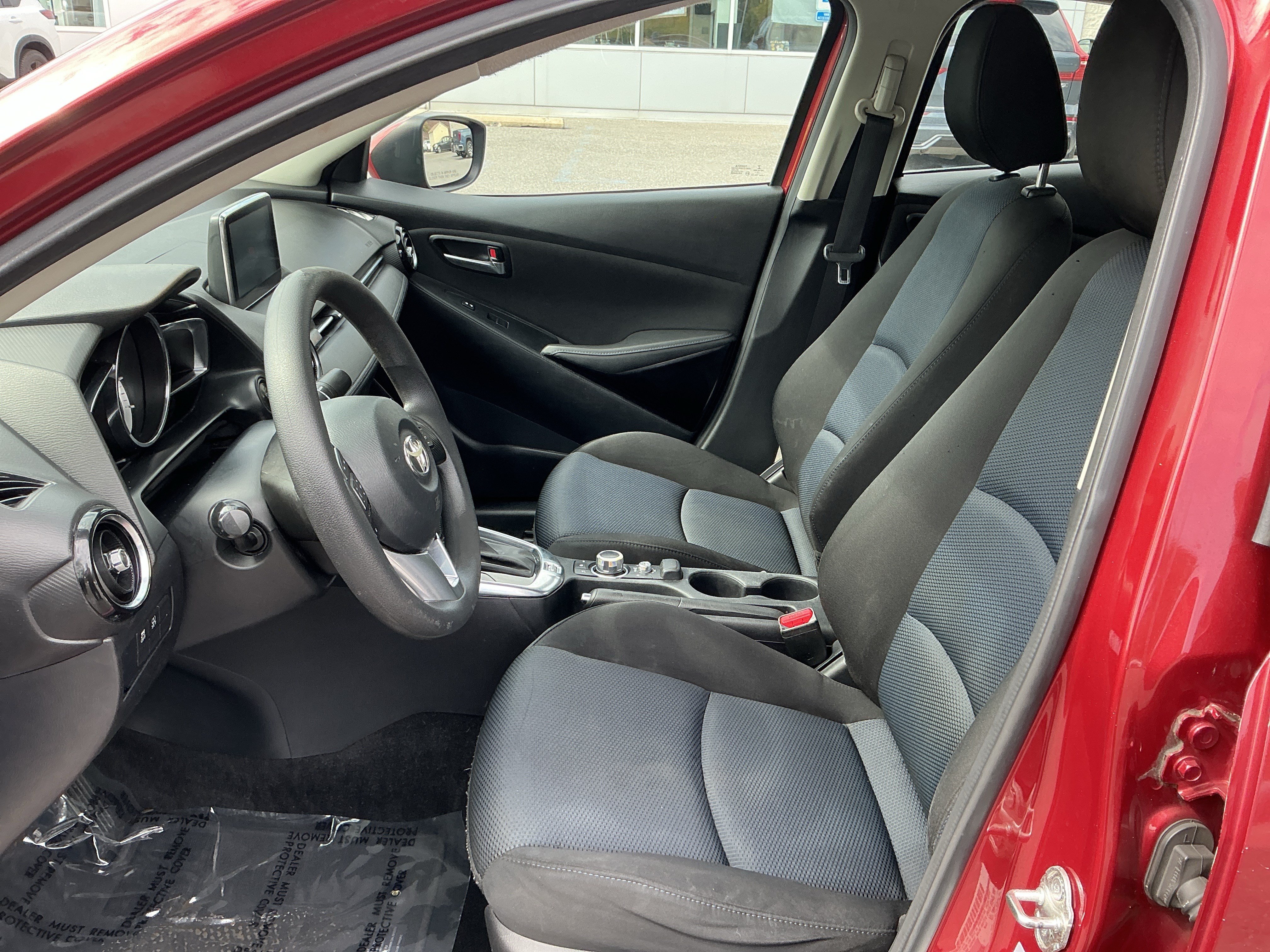 Used 2017 Toyota Yaris iA FWD image 10