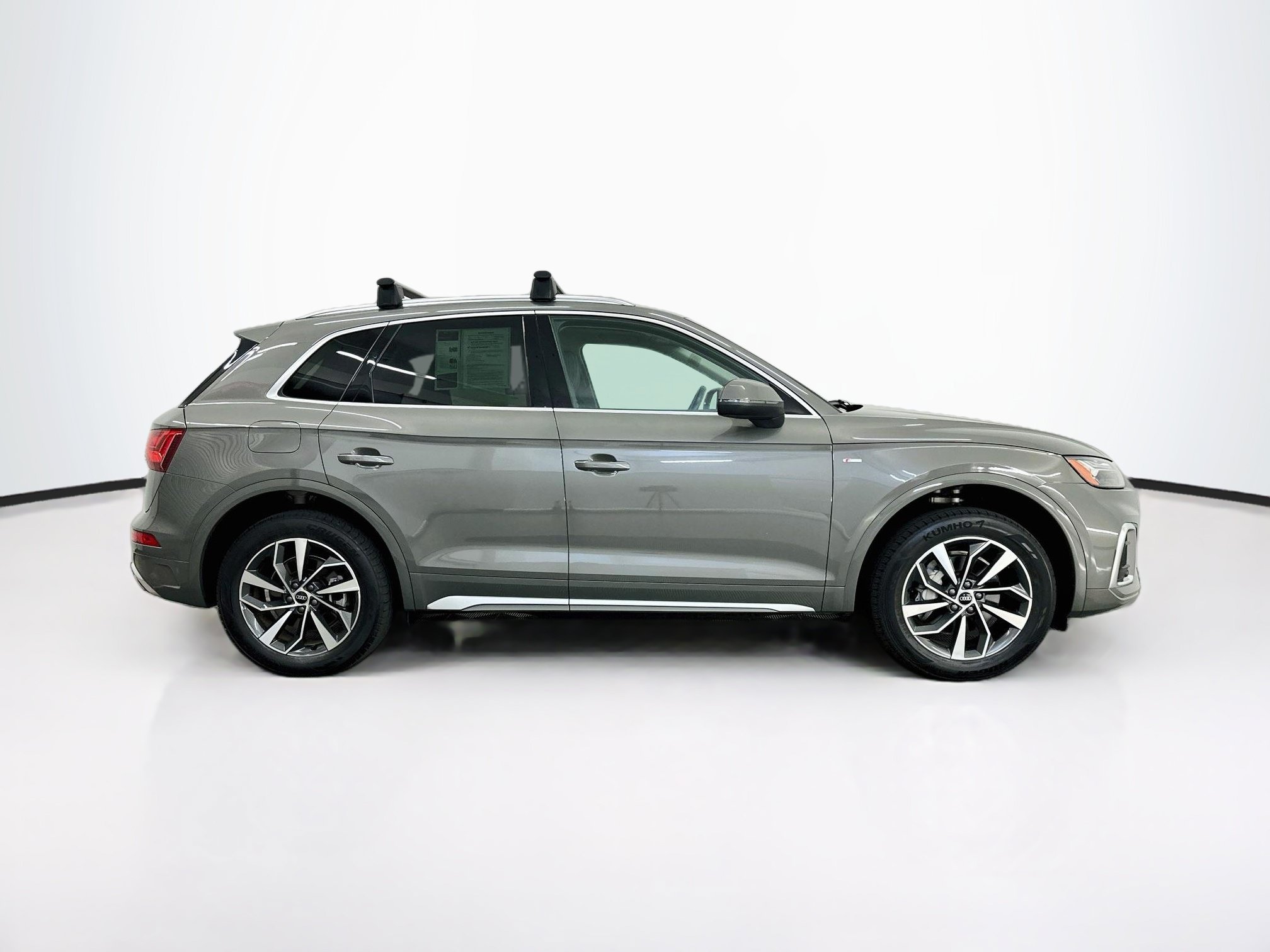 Used 2023 Audi Q5 2.0T Premium Plus w/ Premium Plus Package AWD/4WD image 10