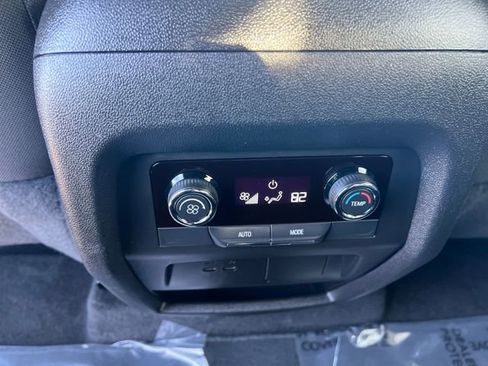 Certified 2025 Chevrolet Traverse LT image 19