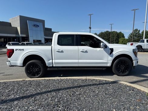 New 2025 Ford F150 Lariat w/ Equipment Group 502A High image 13