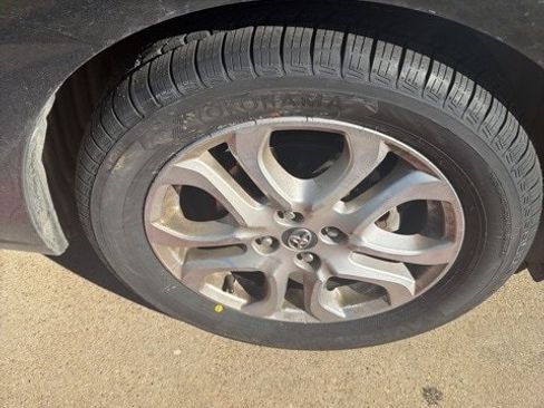 Used 2017 Toyota Yaris iA image 6