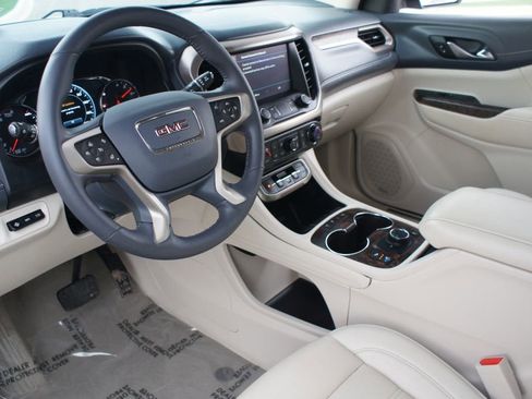 Used 2021 GMC Acadia Denali w/ Denali Technology Package image 15