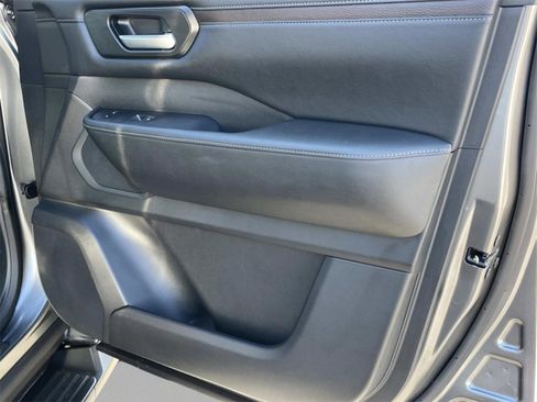 New 2026 Nissan Armada SL image 20