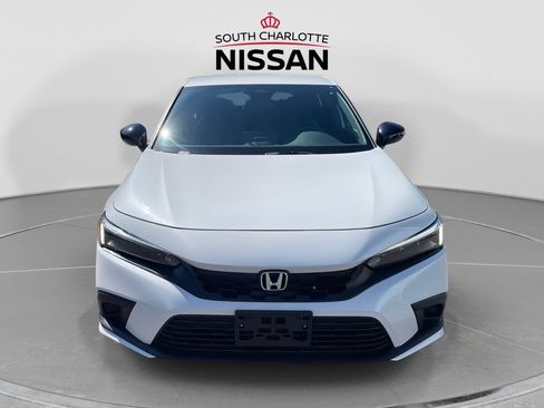 Used 2024 Honda Civic Sport image 2