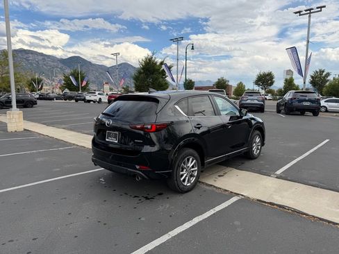 Used 2025 MAZDA CX-5 AWD 2.5 S w/ Preferred Package image 4