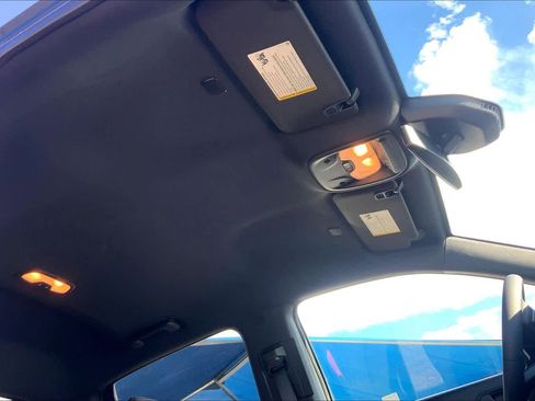 Certified 2024 Chevrolet Colorado Z71 w/ LPO, Dark Essentials Package image 13