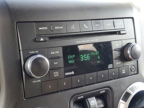 Used 2017 Jeep Wrangler Unlimited Sahara w/ Dual Top Group image 21