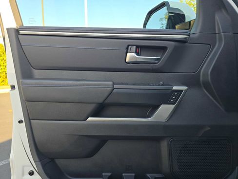 Used 2025 Toyota Tundra Platinum image 19