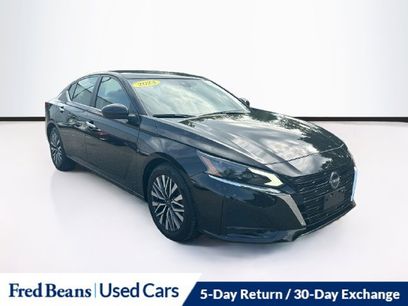 Used 2023 Nissan Altima 2.5 SV
